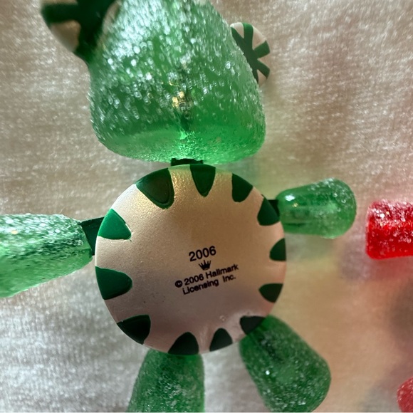 Peppermint Pups Hallmark Ornamentnt - Picture 13 of 13